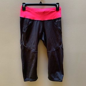Brooks Running Tights Leggings Capri Cropped Small